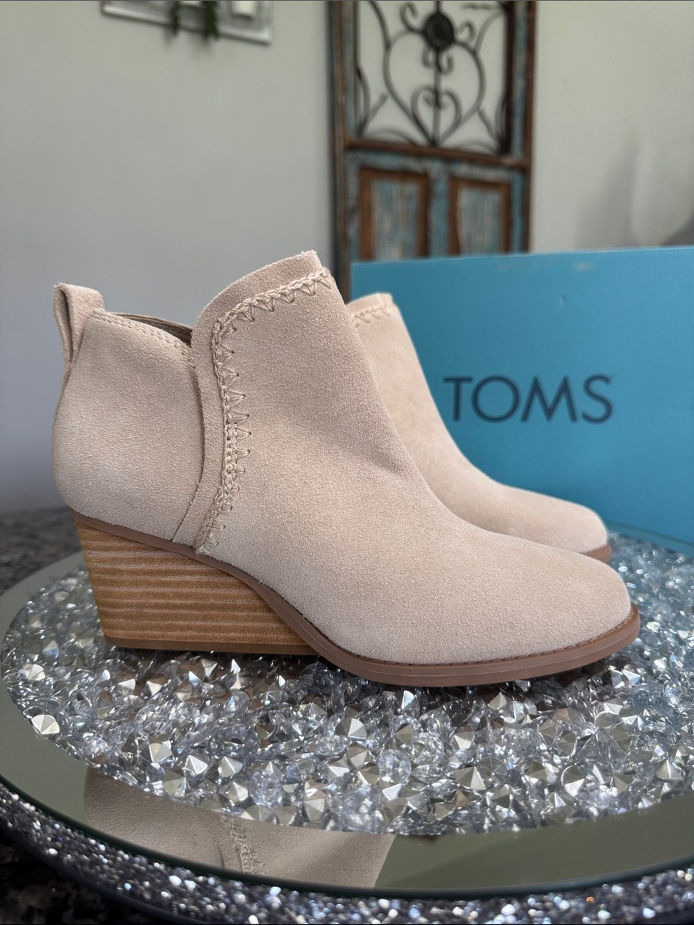 TOMS Kaia Beige Stacked Wedge Ankle Booties NWT 6